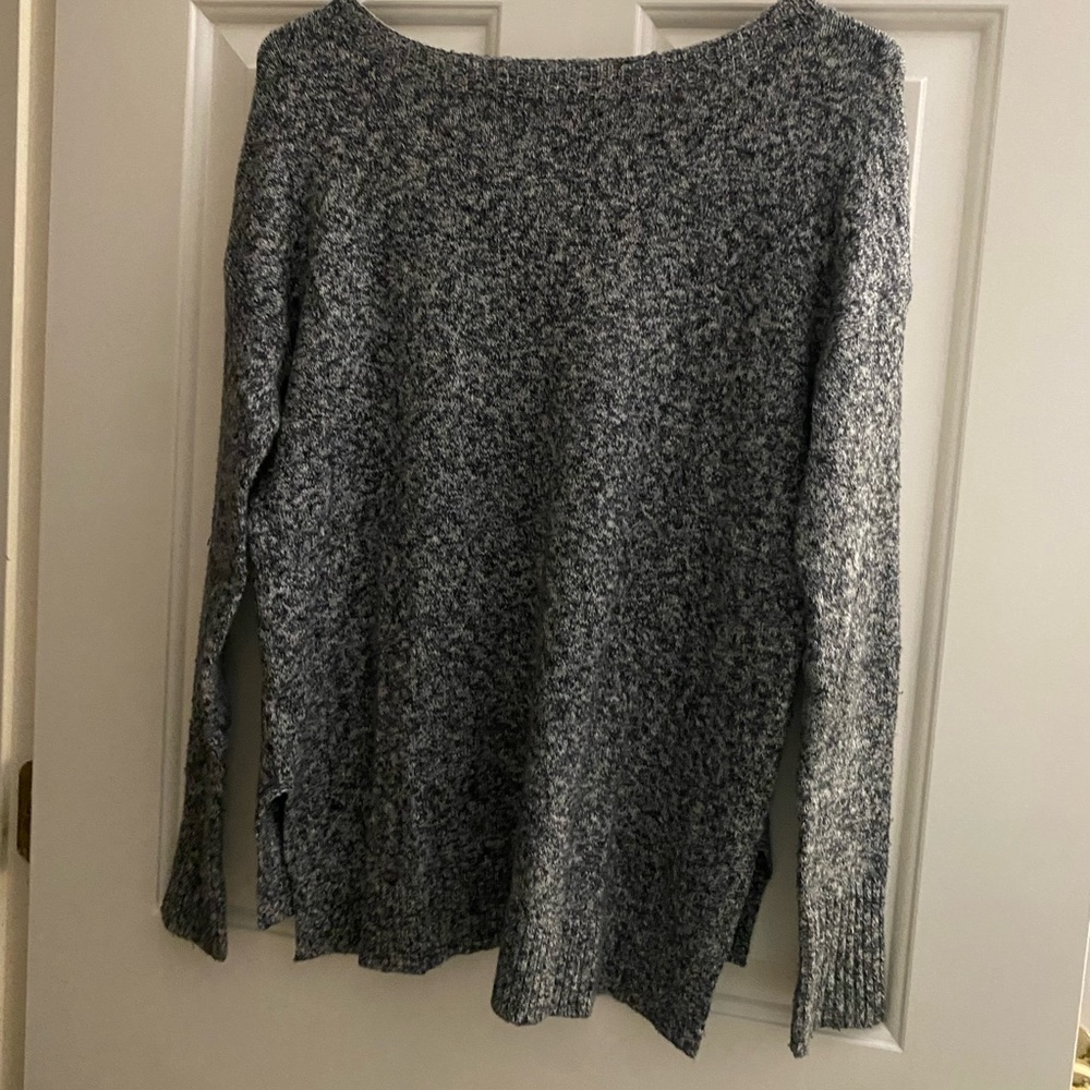 American Eagle Grey Sweater - Picture 4 of 6